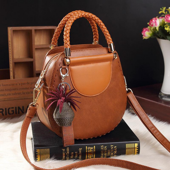 Naelle | Sleek Leather Crossbody Bag